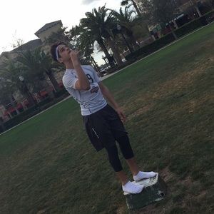 Meet your Posher, Jonathan